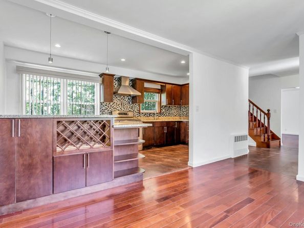 64-04 Utopia Parkway, Fresh Meadows NY 11365