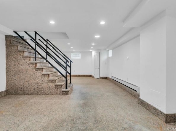64-04 Utopia Parkway, Fresh Meadows NY 11365