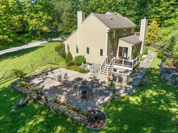 4 Seth Canyon Drive, Mount Kisco NY 10549