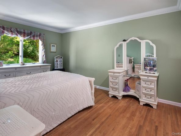 4 Seth Canyon Drive, Mount Kisco NY 10549