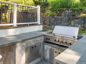 4 Seth Canyon Drive, Mount Kisco NY 10549