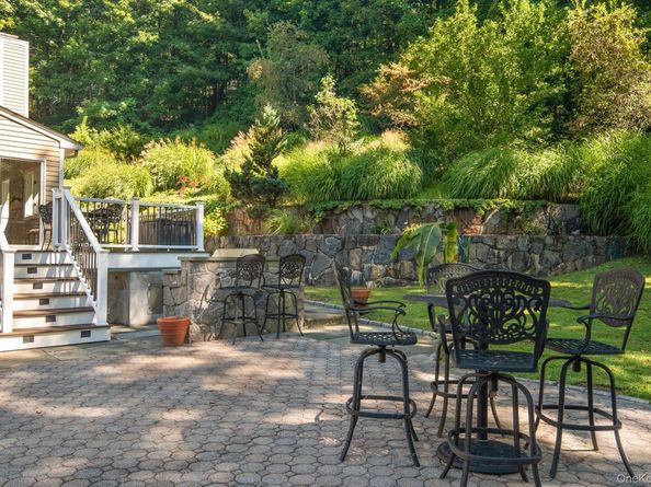 4 Seth Canyon Drive, Mount Kisco NY 10549
