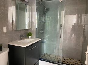 65-18 Austin St 2J, Rego Park NY 11374