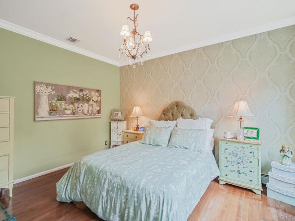 6 Nick Court, Yaphank NY 11980