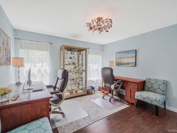 6 Nick Court, Yaphank NY 11980