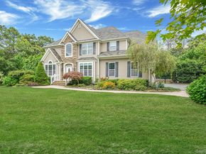 6 Nick Court, Yaphank NY 11980