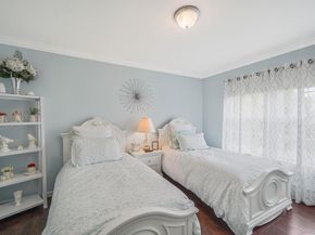 6 Nick Court, Yaphank NY 11980