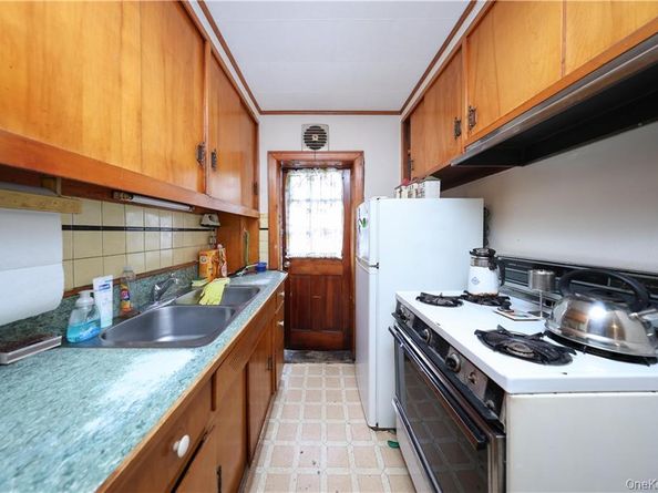 1988 E 29th Street, Brooklyn NY 11229
