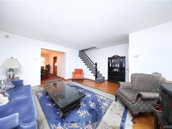 1988 E 29th Street, Brooklyn NY 11229