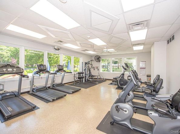 350B Woodbridge Drive 350B, Ridge NY 11961
