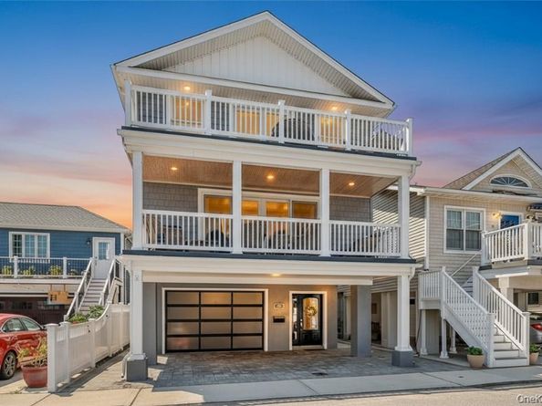 59 Delaware Avenue, Long Beach NY 11561