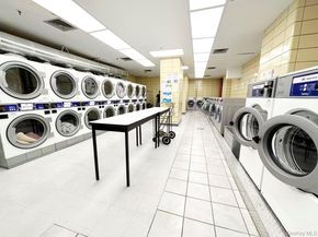 4140 Union Street 17A, Flushing NY 11355