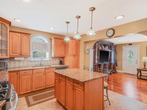 546 S Walnut Street, Lindenhurst NY 11757