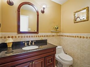 546 S Walnut Street, Lindenhurst NY 11757