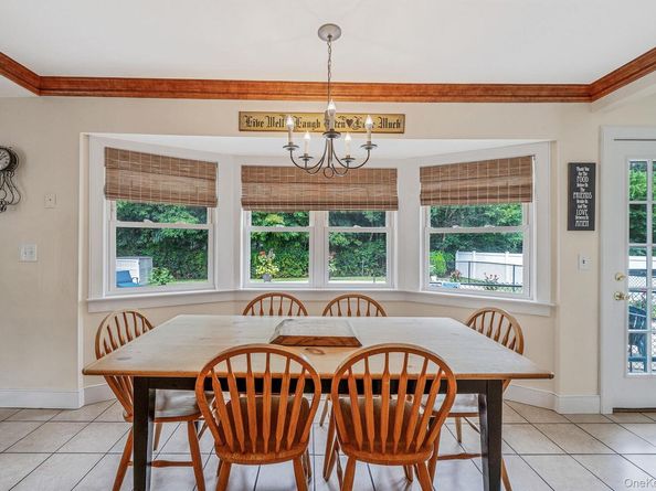 19 Edmarc Court, Oakdale NY 11769