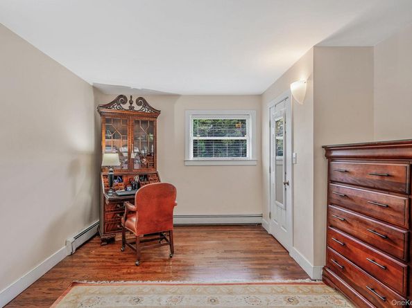 19 Edmarc Court, Oakdale NY 11769