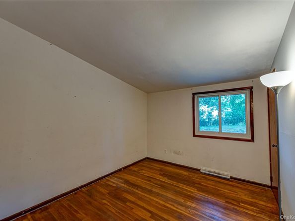 4 Captain Richards Lane, Fort Salonga NY 11768