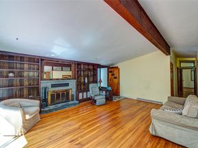 4 Captain Richards Lane, Fort Salonga NY 11768