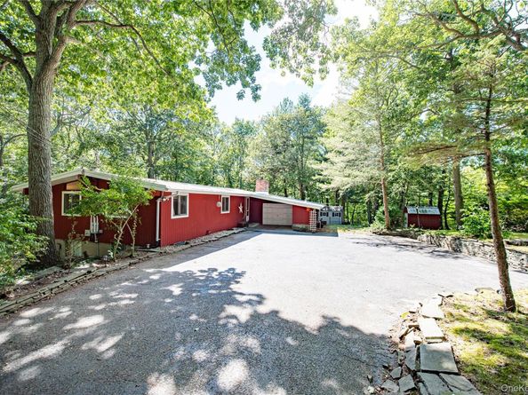 4 Captain Richards Lane, Fort Salonga NY 11768