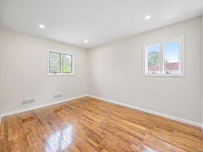 20 E 8th Street, Deer Park NY 11729