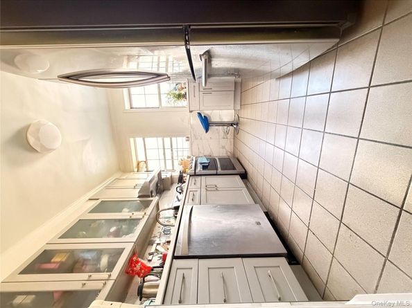 138-22 78th Avenue 40F, Kew Garden Hills NY 11367