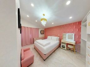 2378 5th Street, East Meadow NY 11554