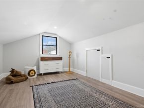21 Sleepy Lane, Melville NY 11747