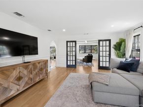 21 Sleepy Lane, Melville NY 11747
