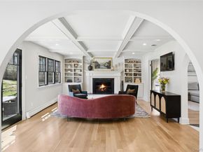 21 Sleepy Lane, Melville NY 11747