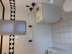 8674 108th Street, Richmond Hill NY 11418