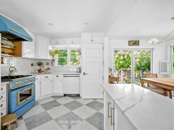 5 Oak Drive, Sag Harbor NY 11963