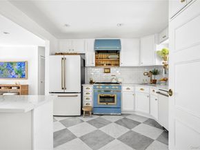 5 Oak Drive, Sag Harbor NY 11963