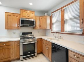 7526 166th Street, Fresh Meadows NY 11366