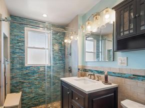 7526 166th Street, Fresh Meadows NY 11366