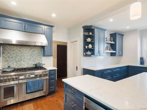 7526 166th Street, Fresh Meadows NY 11366