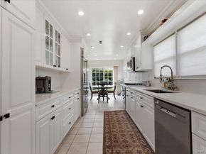 5 Avis Drive, New Rochelle NY 10804