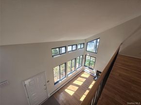 23 Pheasant Run, Millwood NY 10546