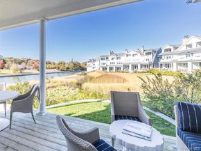 7 Old Boathouse Lane S, Hampton Bays NY 11946