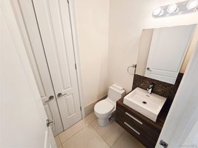 63-36 99 Sreet 8C, Rego Park NY 11374