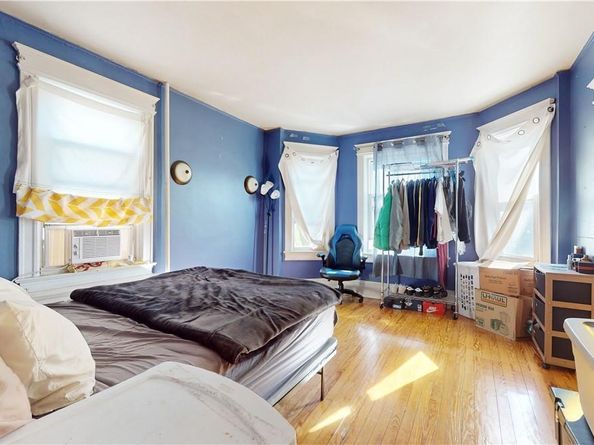 14 Hamilton Avenue, New Rochelle NY 10801