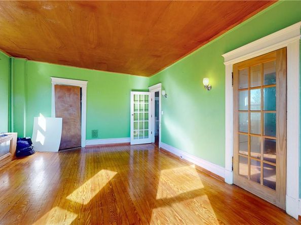 14 Hamilton Avenue, New Rochelle NY 10801