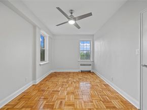 220 Pelham Road 4P, New Rochelle NY 10805