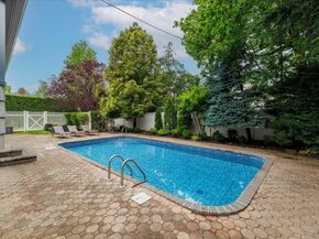 6 Blenheim Court, Rockville Centre NY 11570