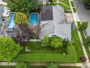 6 Blenheim Court, Rockville Centre NY 11570