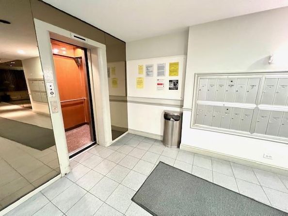 222-89 Braddock Avenue 4B, Bellerose NY 11428