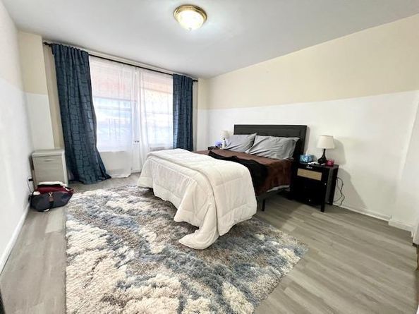 222-89 Braddock Avenue 4B, Bellerose NY 11428