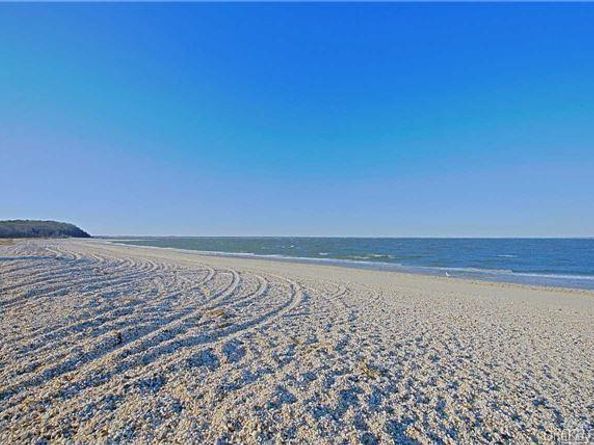 87 Washington Heights Avenue, Hampton Bays NY 11946