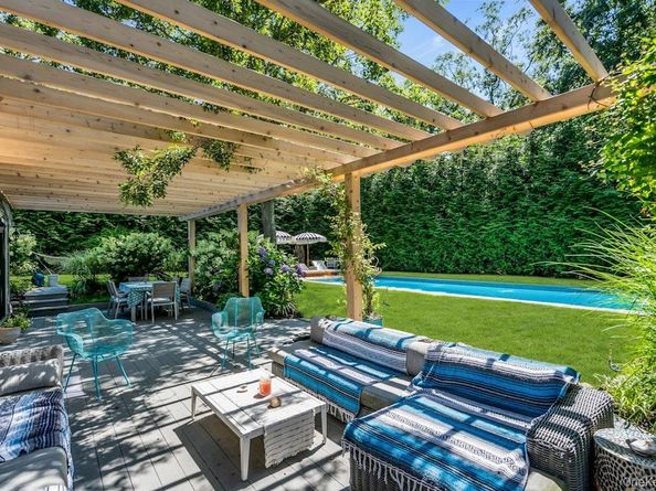 87 Washington Heights Avenue, Hampton Bays NY 11946