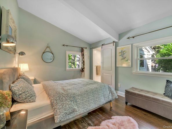 87 Washington Heights Avenue, Hampton Bays NY 11946