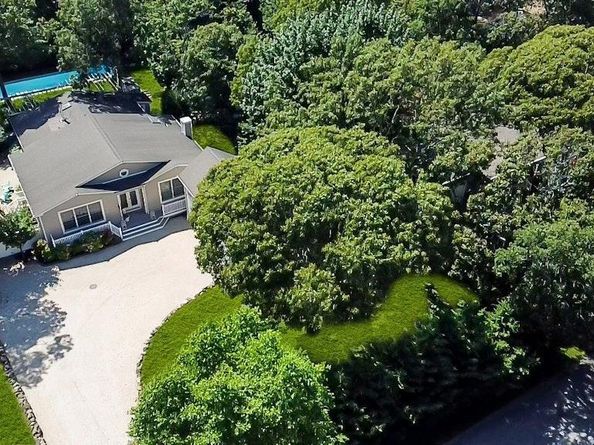 87 Washington Heights Avenue, Hampton Bays NY 11946